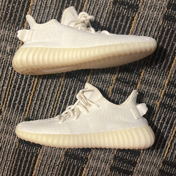 Yeezy 350 White size 7 men - Picture 5 of 12